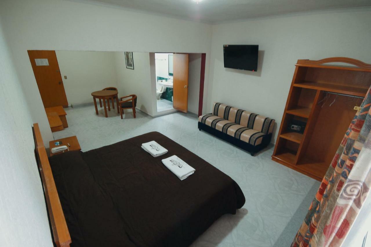 Zitácuaro Hotel El Conquistador Monarca. מראה חיצוני תמונה