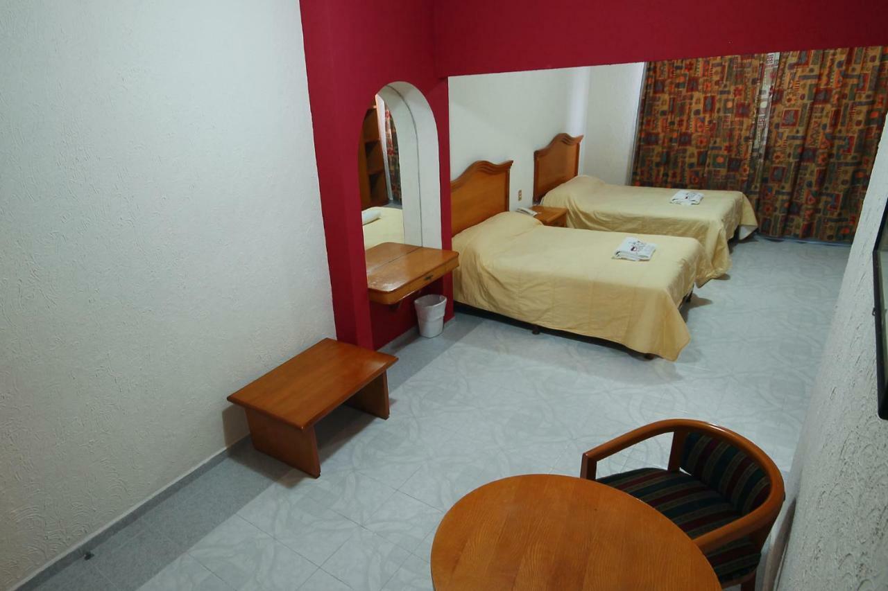 Zitácuaro Hotel El Conquistador Monarca. מראה חיצוני תמונה