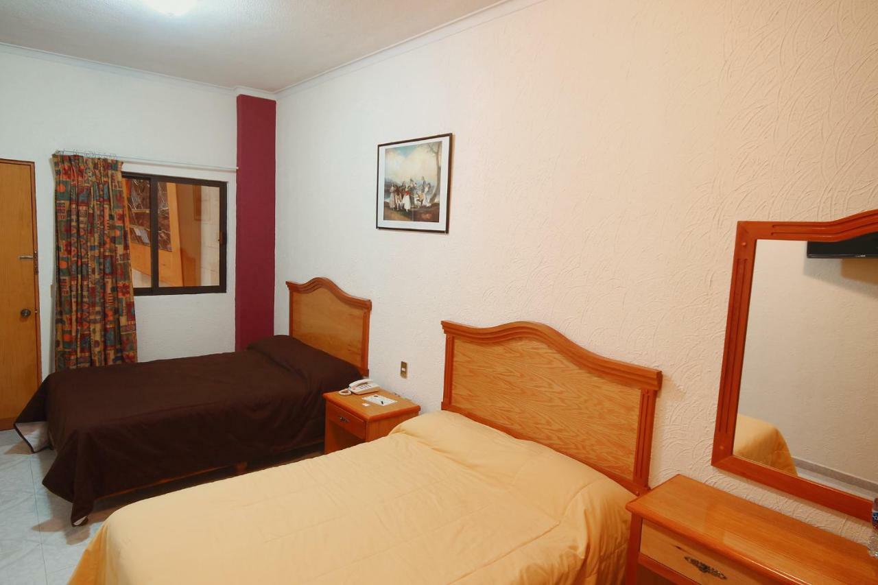 Zitácuaro Hotel El Conquistador Monarca. מראה חיצוני תמונה