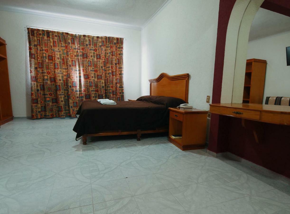 Zitácuaro Hotel El Conquistador Monarca. מראה חיצוני תמונה